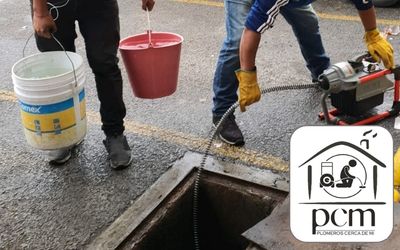Nuestro equipo de mantenimiento, está disponible las 24 hrs. del día, los 365 días del año para atender sus imprevistos, de manera puntual y responsable, para su hogar, su negocio o restaurante.