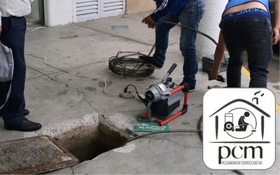 Nuestro equipo de mantenimiento, está disponible las 24 hrs. del día, los 365 días del año para atender sus imprevistos, de manera puntual y responsable, para su hogar, su negocio o restaurante.